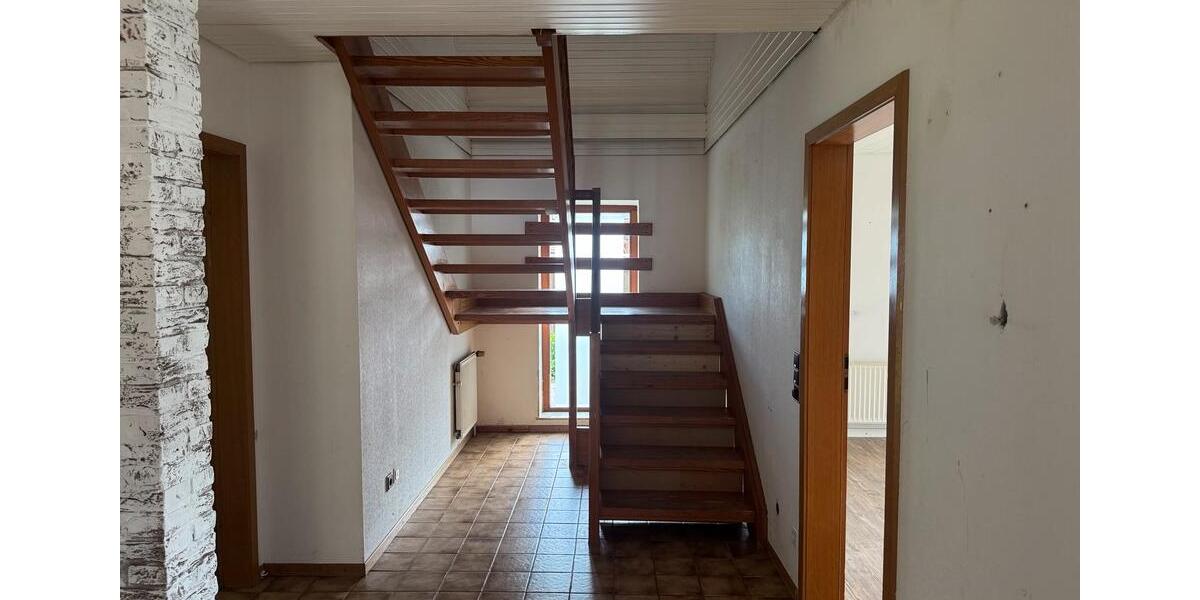 Einfamilienhaus Leck - 8 Zimmer, 200 m&sup2;, 350.000&euro; | Angebot:26816397