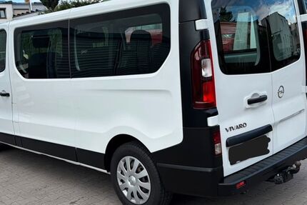 Opel Vivaro 97.800 km 13.999 &euro; Dresden 01159