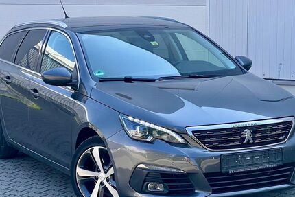 Peugeot 308 124.000 km 7.850 &euro; Walldürn 74731