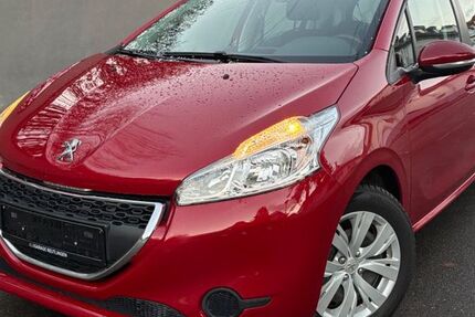 Peugeot 208 135.000 km 3.999 &euro; Reutlingen 72762