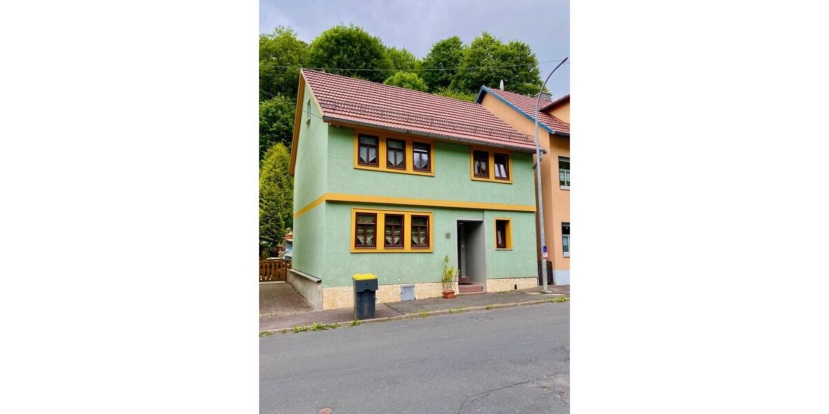Einfamilienhaus Ruhla - 5 Zimmer, 130 m&sup2;, 884&euro; | Angebot:24833137