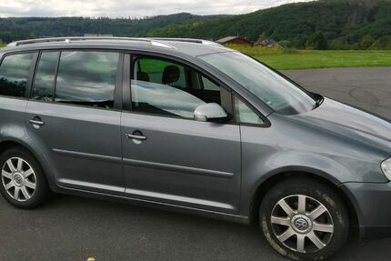 VW Touran 235.000 km 1.500 &euro; Windeck 51570