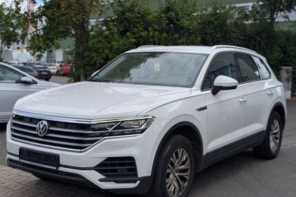 VW Touareg 164.748 km 24.276 &euro; Langenlonsheim 55450