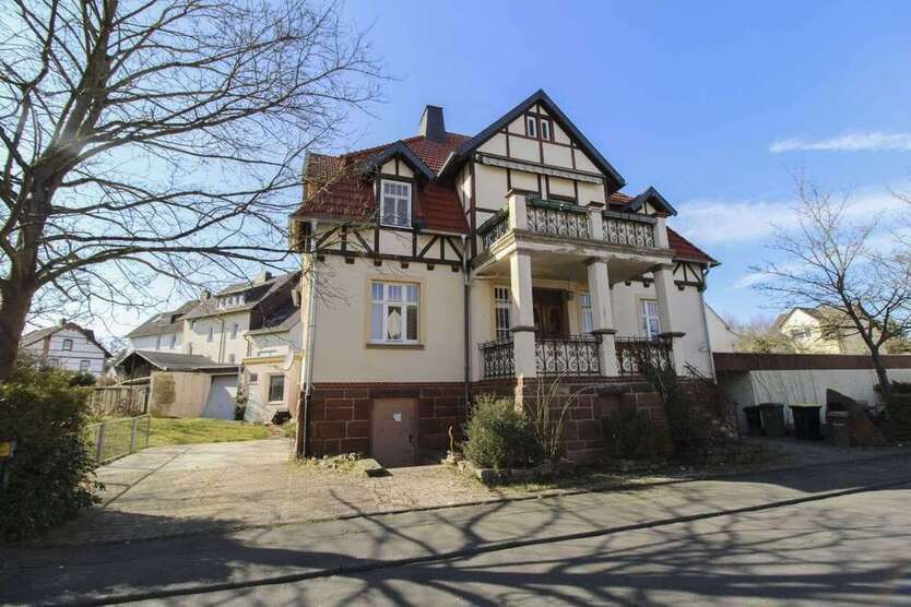 Haus zum Kaufen in Kassel 549.000 € 223.61 m²