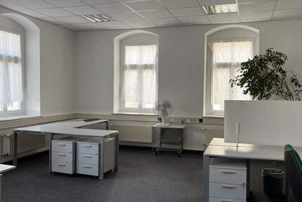 Viel Platz für Ihren Erfolg! Arbeiten auf zwei Büroetagen in gepflegtem Kulturdenkmal! 7 zimmer