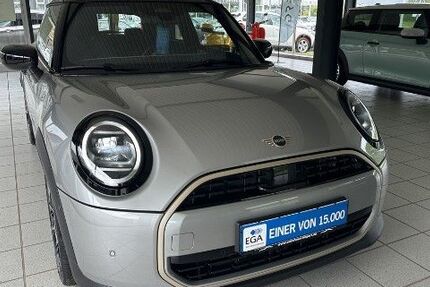 Mini Cooper C 8.155 km 26.930 &euro; Salzgitter 38228