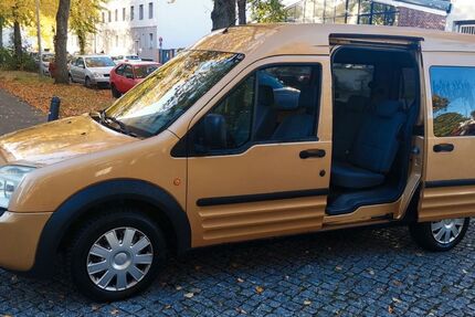 Ford Tourneo Connect 149.000 km 6.499 € Berlin 13403