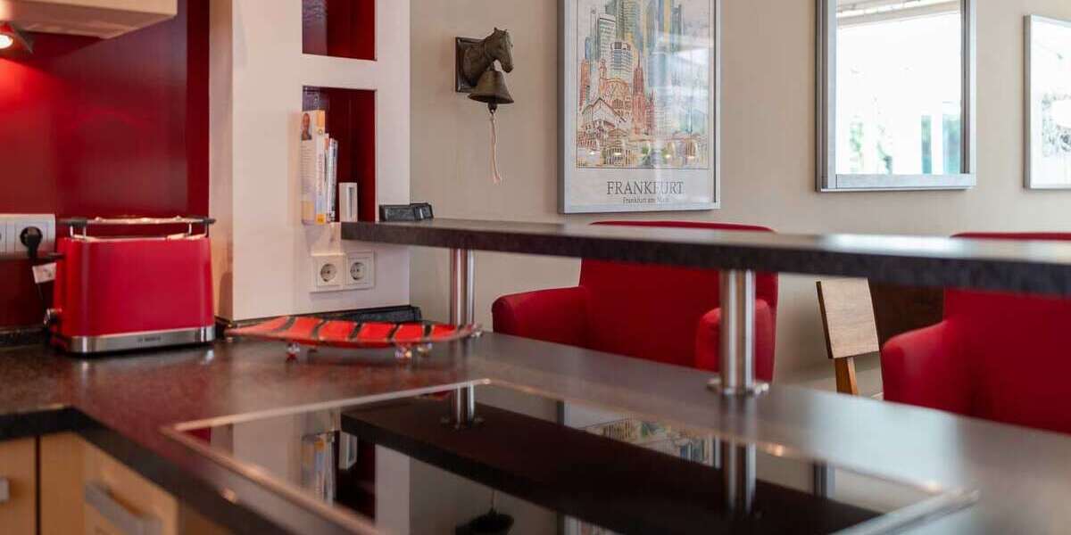 Modernisiertes Haus mit Pool & Garten in Frankfurt 4.5 zimmer