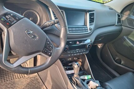 Hyundai TUCSON 137.780 km 12.000 &euro; Wesuwe 49733