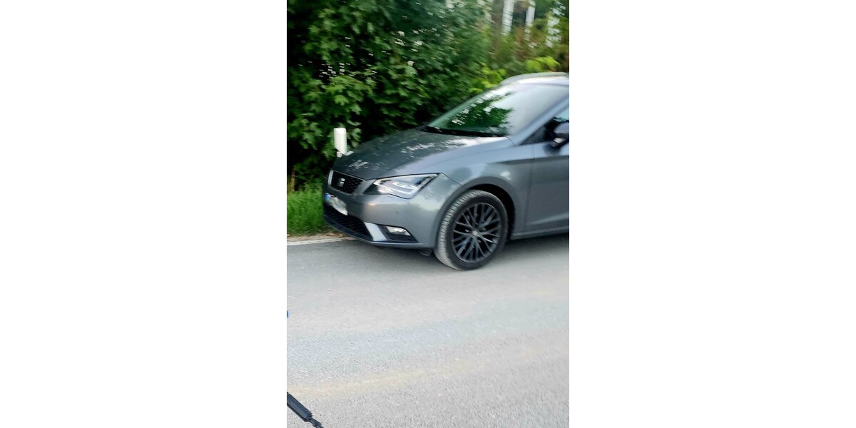 Seat Leon ST 208.000 km 9.000 € Großhabersdorf 90613