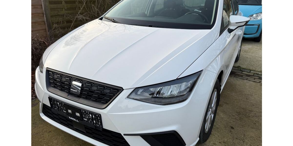 Seat Ibiza 32.000 km 10.490 &euro; Werther 33824