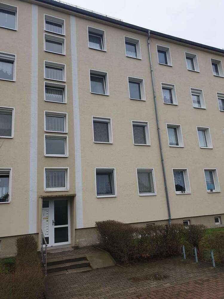 Wohnung zum Kaufen in Thallwitz 49.500 € 52 m²