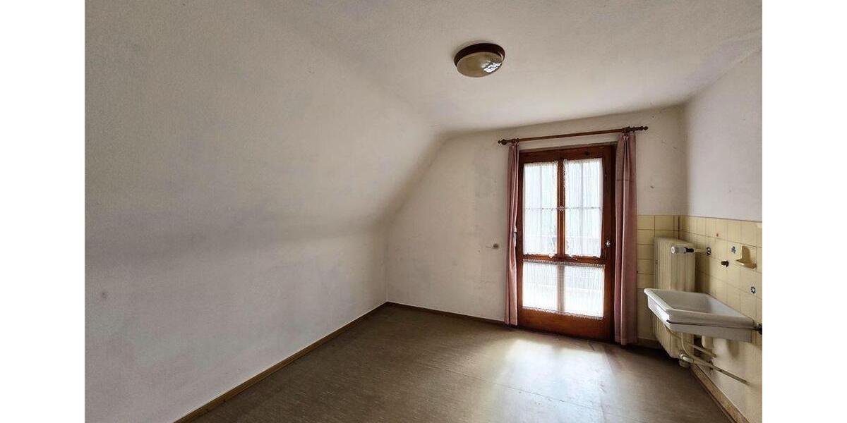 Einfamilienhaus Sinsheim - 6 Zimmer, 135 m&sup2;, 1.500&euro; | Angebot:26399280