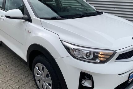 Kia Stonic 40.100 km 15.679 &euro; Schkeuditz 04435