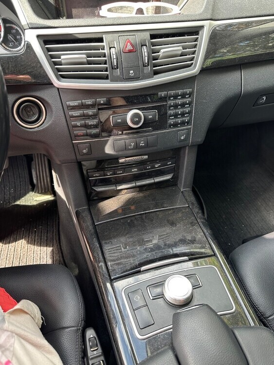 E 300