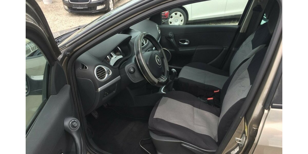 Renault Clio Authentique,Tüv 08/27! 243.000 km 1.950 &euro; Himmelkron 95502