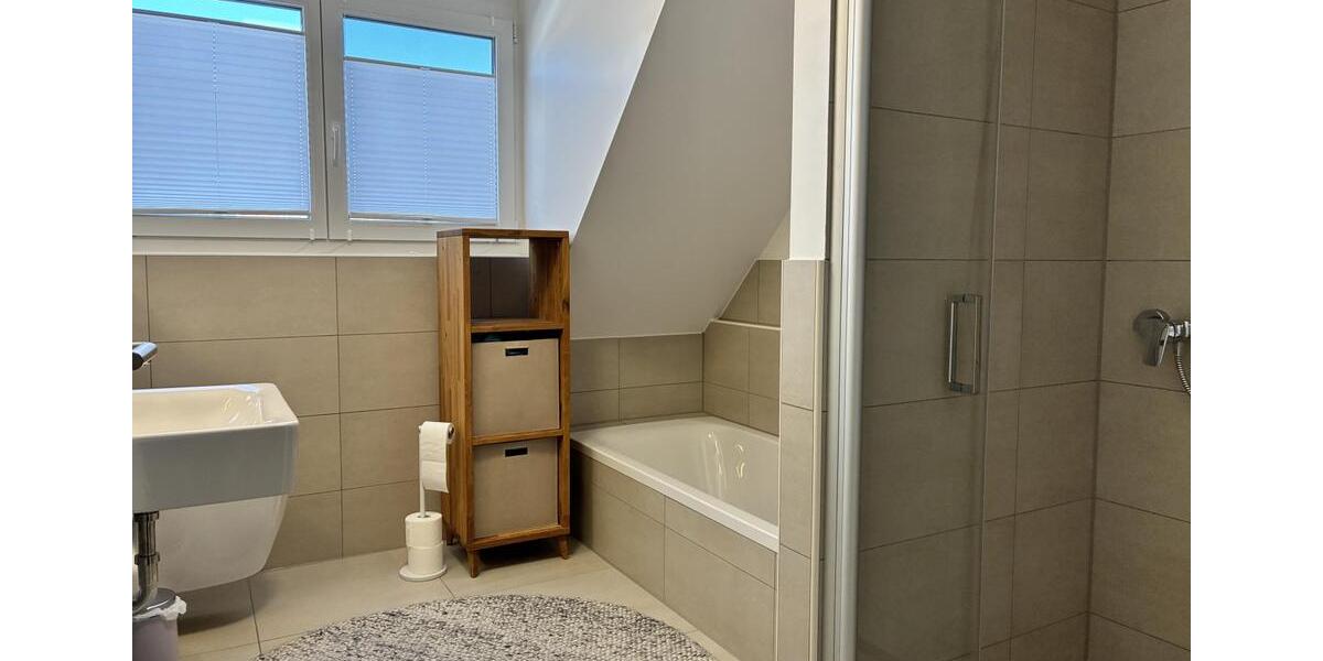 Reihenhaus Hilpoltstein - 5 Zimmer, 125 m&sup2;, 1.600&euro; | Angebot:26147020