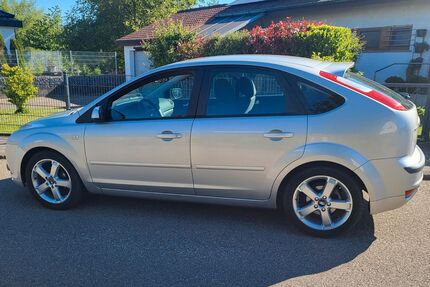 Ford Focus 70.000 km 3.900 &euro; Flein 74223