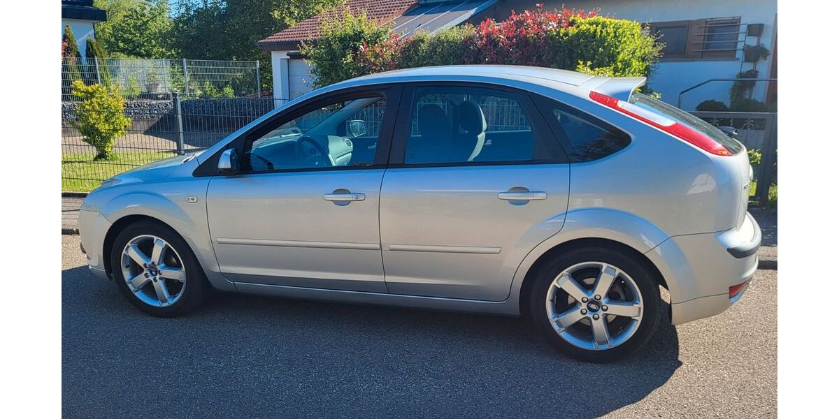 Ford Focus 70.000 km 3.900 &euro; Flein 74223