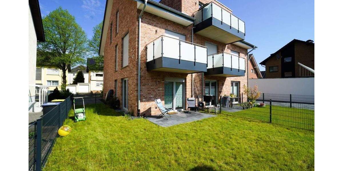 3-Zimmer-Erdgeschosswohnung mit Gartenanteil in Schloß NeuhausMastbruch, erst wenige Jahre alt 3 zimmer