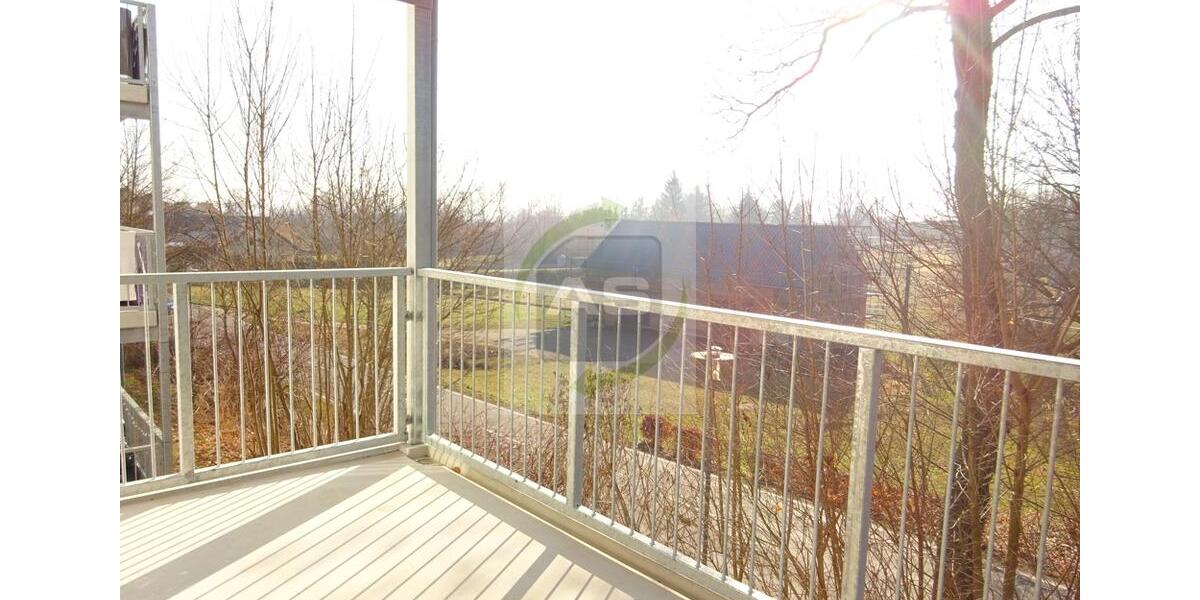 Etagenwohnung Meerane - 3 Zimmer, 82 m&sup2;, 610&euro; | Angebot:26247909
