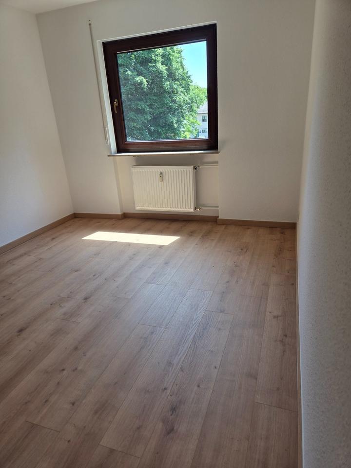 Großzügige 4-Zimmer-Eigentumswohnung mit Balkon
