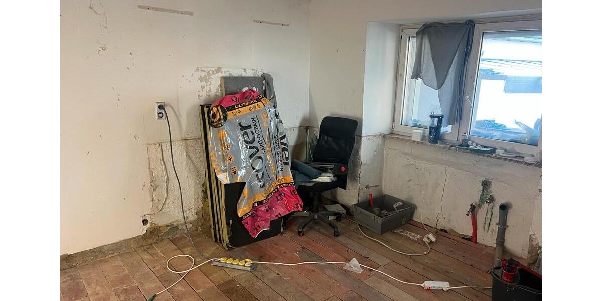 Doppelhaushälfte Taunusstein - 4 Zimmer, 200 m&sup2;, 320.000&euro; | Angebot:25931134