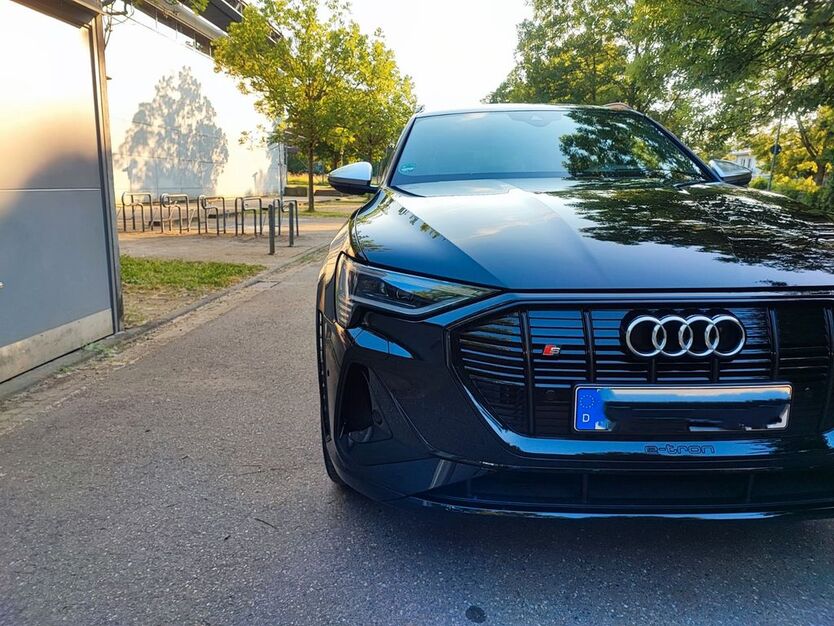 Audi e-tron 33.500 km 41.500 € Neckarsulm 74172