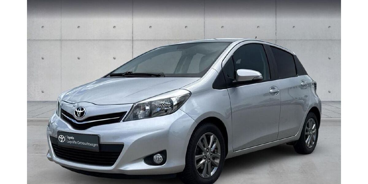 Toyota Yaris 123.230 km 9.490 &euro; Rotenburg 27356