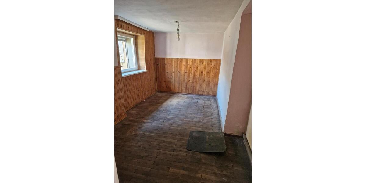 Einfamilienhaus Schkopau - 4 Zimmer, 94 m&sup2;, 75.000&euro; | Angebot:24852052