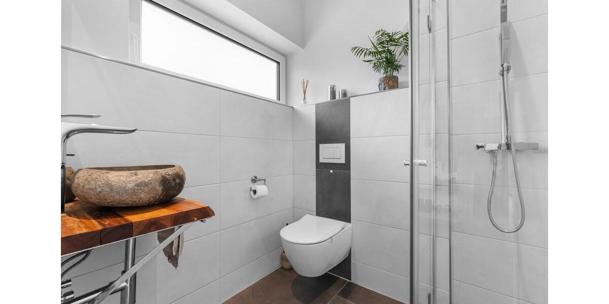 Bungalow Varel - 4 Zimmer, 130 m&sup2;, 549.000&euro; | Angebot:26758553