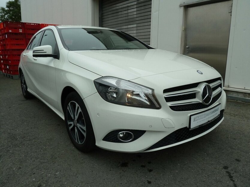 A 180 CDI Style Sportsitze Klima Navi Alu Kamera