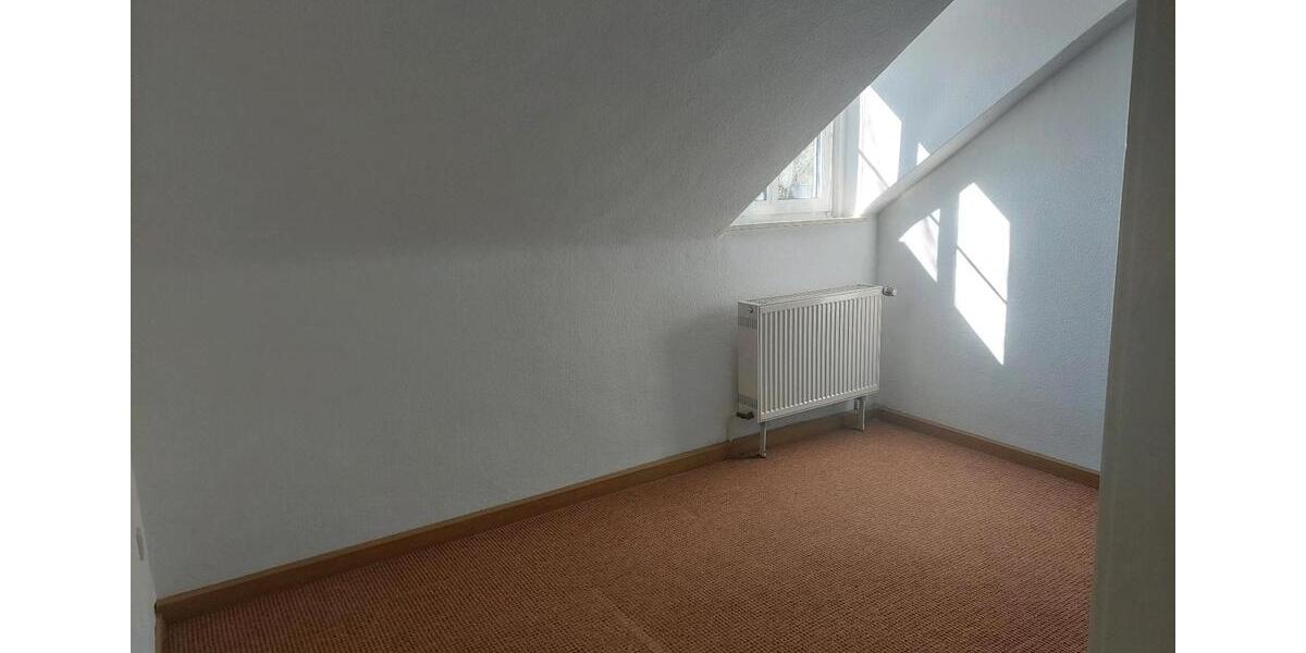 Dachgeschoßwohnung Wunsiedel - 2 Zimmer, 55 m&sup2;, 250&euro; | Angebot:26424228