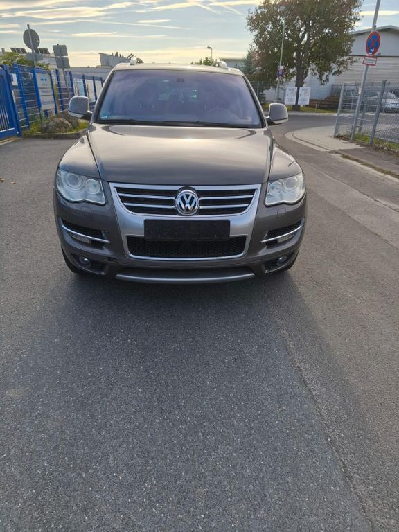 VW Touareg 287.455 km 7.599 € Mainz-Kastel 55252