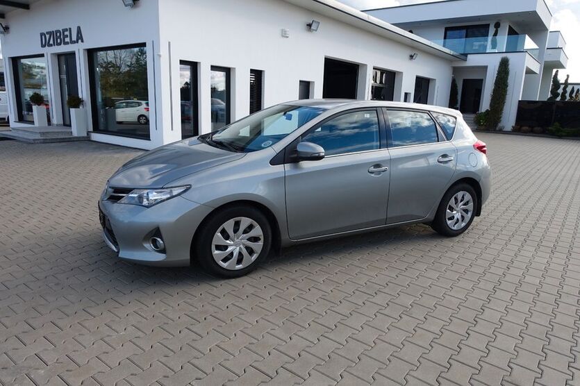 Toyota Auris 200.000 km 6.990 € Abensberg 93326