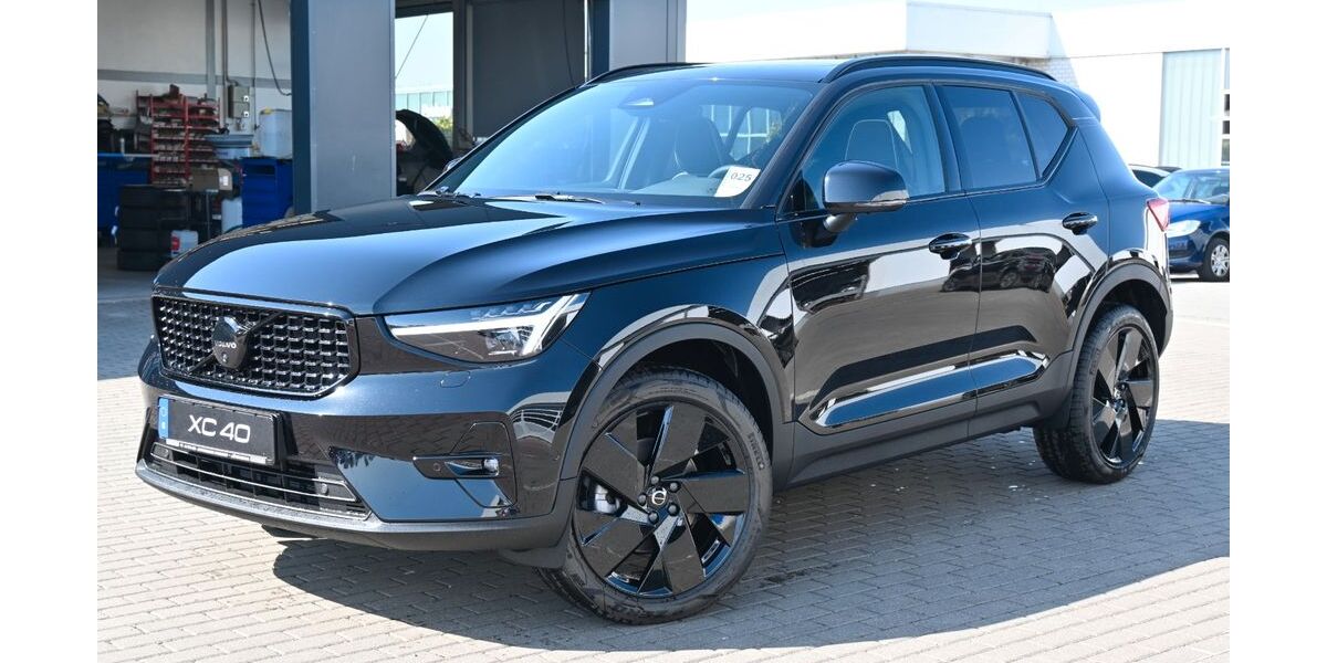 Volvo XC40 7.000 km 44.500 &euro; Jüterbog 14913