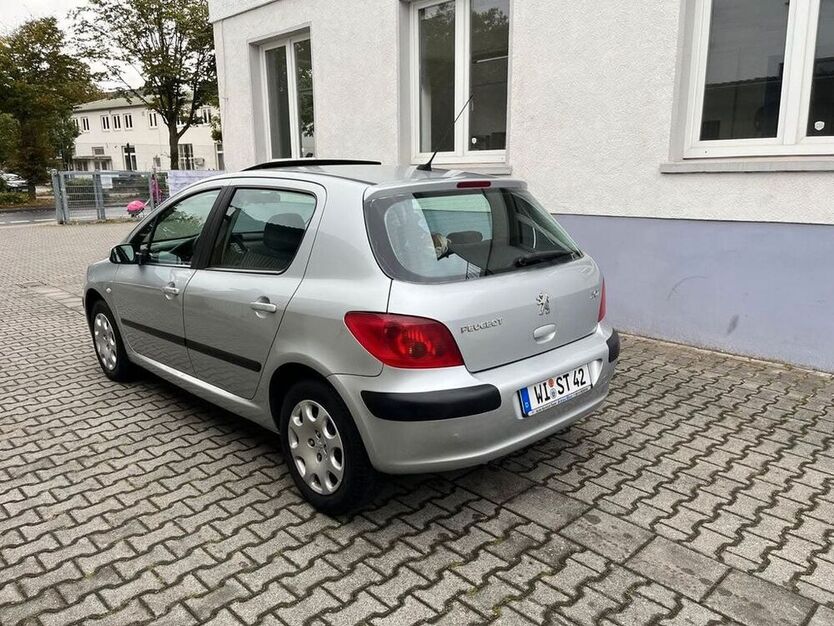 307