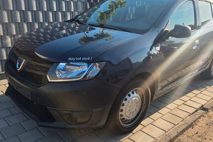Dacia Sandero 120.000 km 2.500 &euro; Illingen 66557