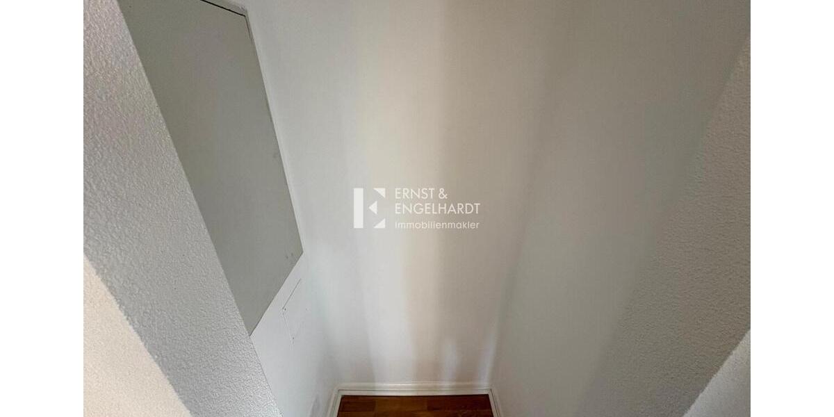 Reihenhaus Kitzingen - 5 Zimmer, 125 m&sup2;, 1.450&euro; | Angebot:25348853