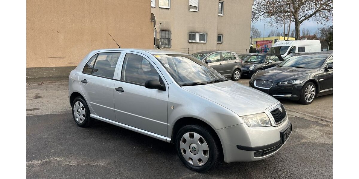 Skoda Fabia 122.000 km 2.300 &euro; Frankfurt am Main 65933