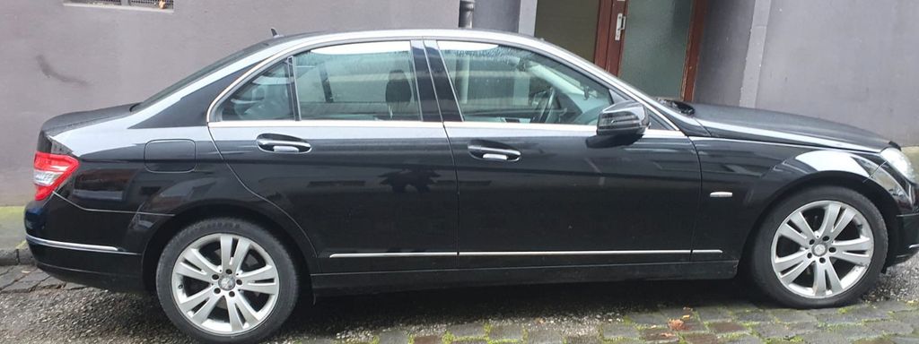 Mercedes-Benz C 250 148.000 km 11.450 &euro; Wuppertal 42287
