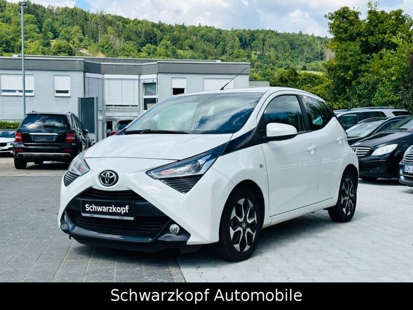 Aygo (X)