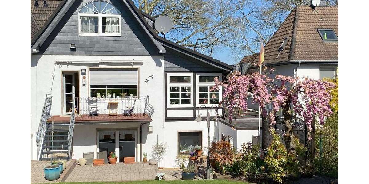 Haus zum Kaufen in Essen 670.000 € 215 m² 6 zimmer