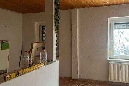 Haus zum Kaufen in StollbergErzgeb. 89.000 € 260 m² 12 zimmer