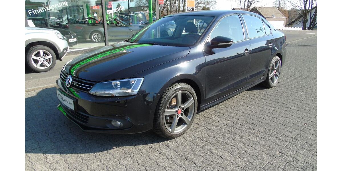 VW Jetta 140.000 km 5.999 &euro; Ransbach-Baumbach 56235