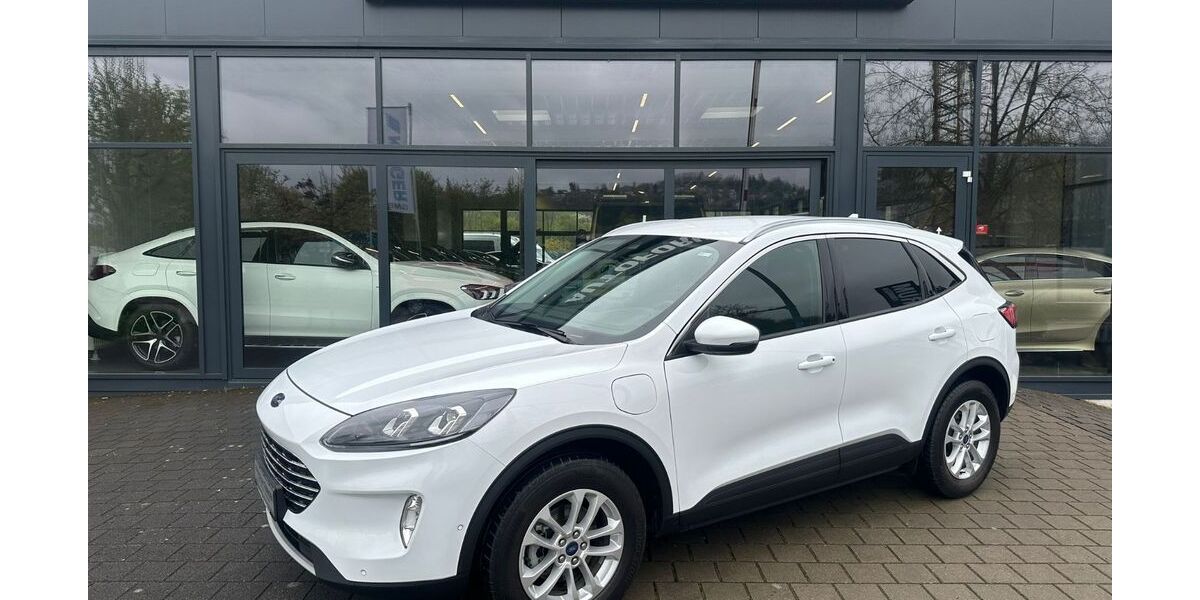 Ford Kuga 50.300 km 23.890 &euro; TÜBINGEN 72072
