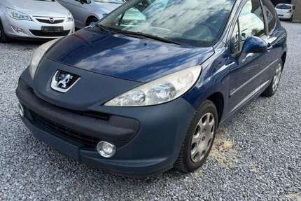 Peugeot 207 142.000 km 499 &euro; Paderborn 33100