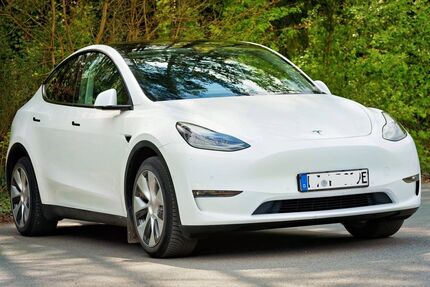 Tesla Model Y 29.800 km 34.500 &euro; Wiesentheid 97353