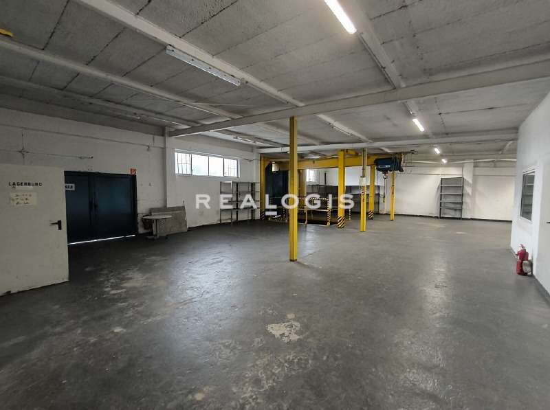 Halle in Hamburg 3.200 € 915 m²