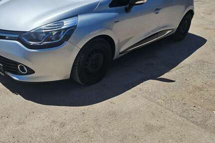 Renault Clio 93.162 km 5.999 € Stuttgart 70376